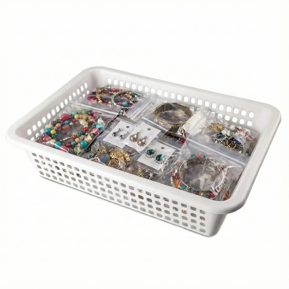 Castro Naves - CESTO PLAST. RETANG. EMPILHAVEL BR 33X24X7 - 106765 02